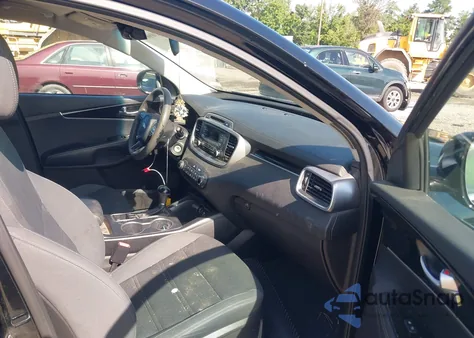 2016 Kia Sorento 2.4L L from USA, damaged, VIN 5XYPG4A36GG064025